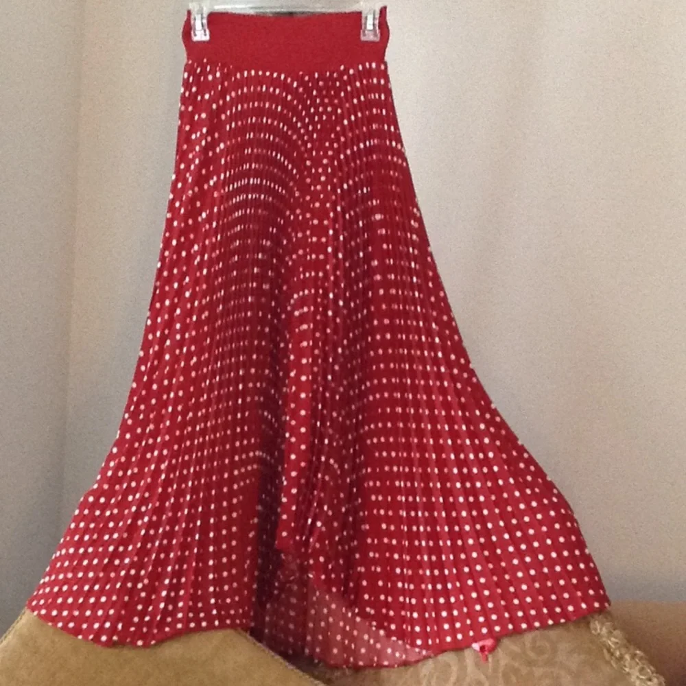 🔴 Elie Tahari - Smocked Waist / Dotted Maxi Skirt - Picture 2 of 8